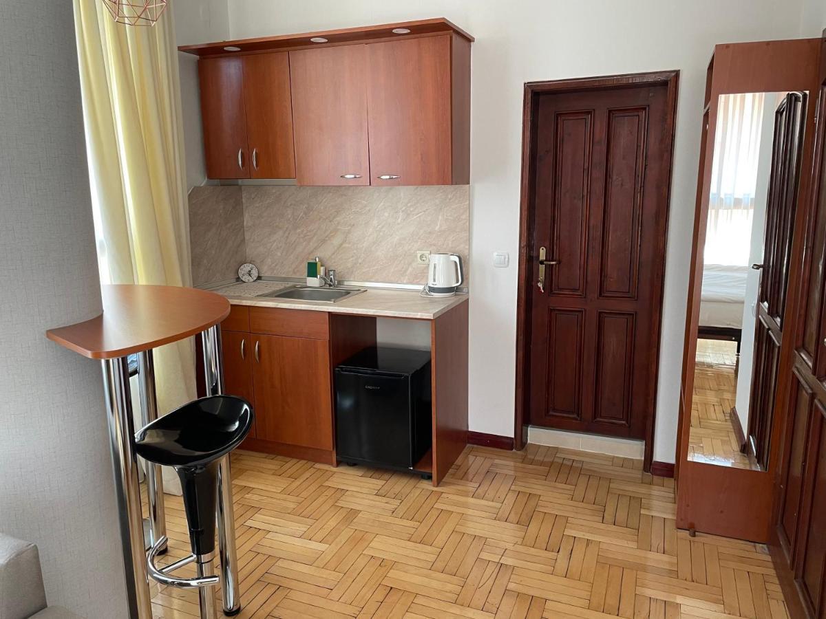 Skerzzo Guesthouse Plovdiv Bagian luar foto