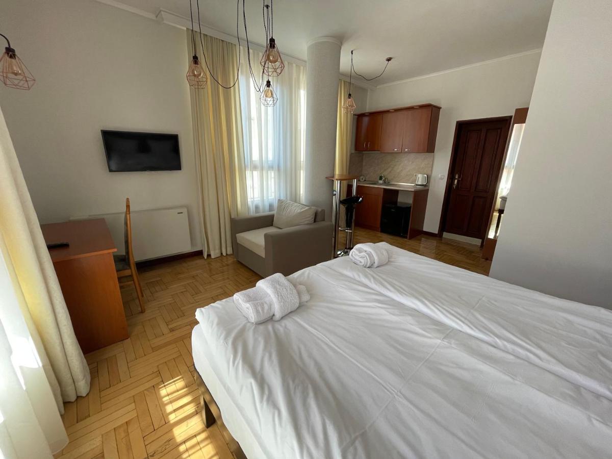 Skerzzo Guesthouse Plovdiv Bagian luar foto